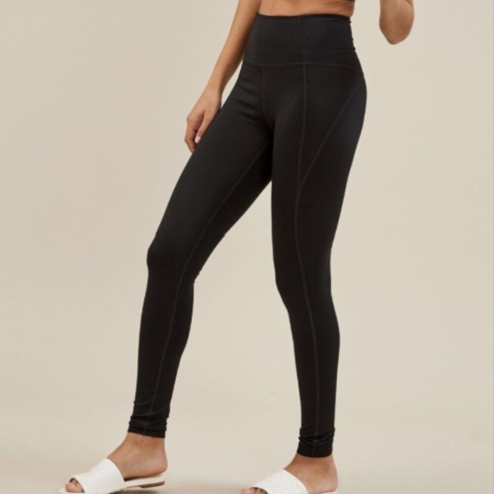 Girlfriend Collective Leggings in Black Size S